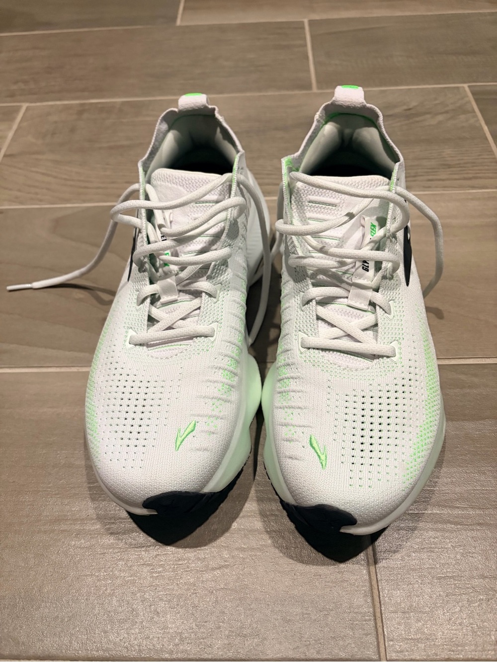 Brooks Men's Glycerin Flex White Running Shoes with Neon Green Accents